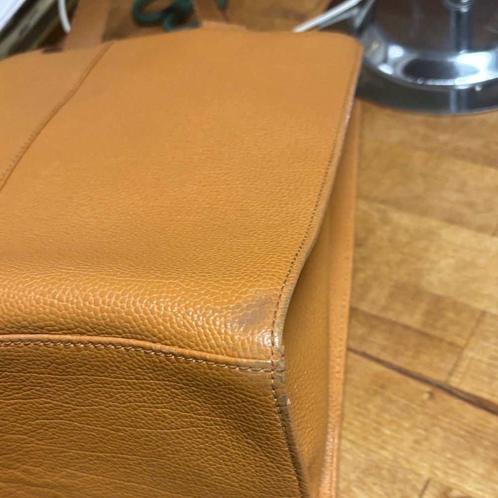 Burberry authentic  Brown Leather Shoulder Bag Free COA included - Picture 6 of 13